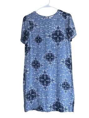 H&M Light Blue and Navy Floral Paisley Short Sleeve Shift Dress NWT Sz 2